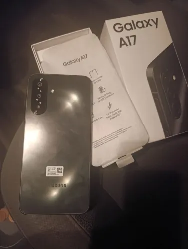 Samsung Galaxy A17 com nota fiscal e garantia. Comprado a uma semana