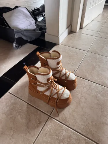 Sapatos de frio/neve