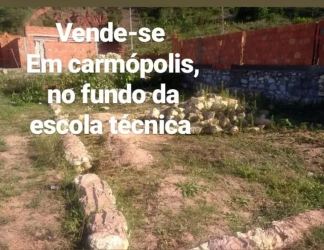 Vende se terreno no Leblon 