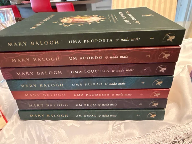 O clube dos sobreviventes-Mary Balogh