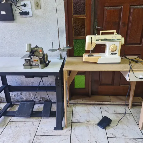Maquinas Overloque e singer 110v 