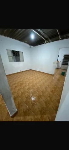 Aluga-se em Carapicuíba 
