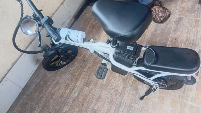 Bicicleta elétrica NUDA e bike