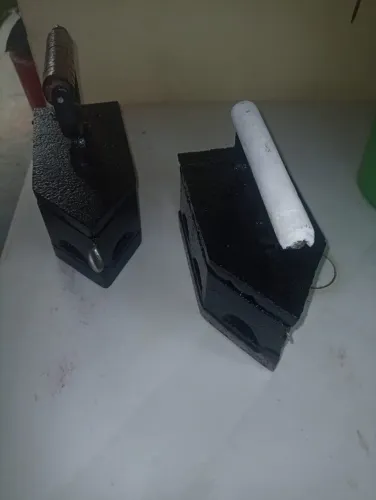 Ferros Antigos Raros de Ferro Fundido - Kit Duplo para Colecionadores