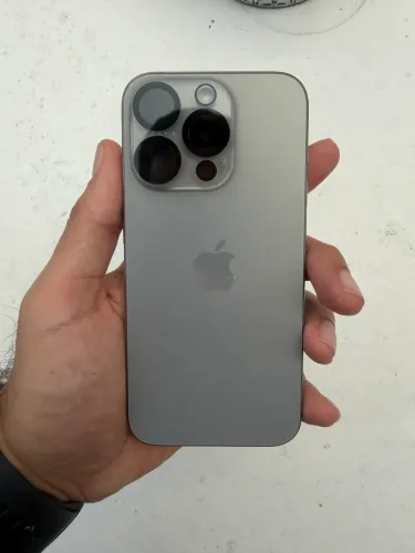 iPhone 15 pro 128gb