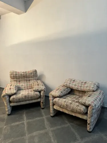 Poltronas Maralunga Vico Magistretti 1970