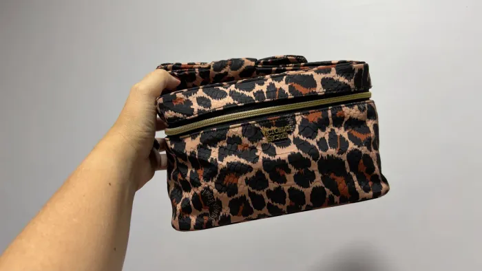 Necessaire Victoria Secret