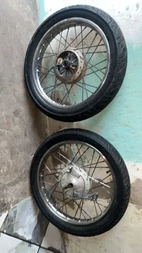 Rodas completa vem no preço