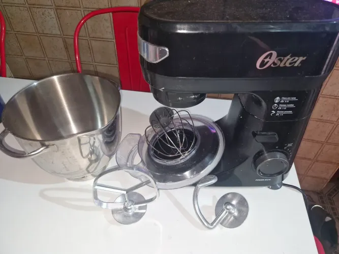 Batedeira oster 850w