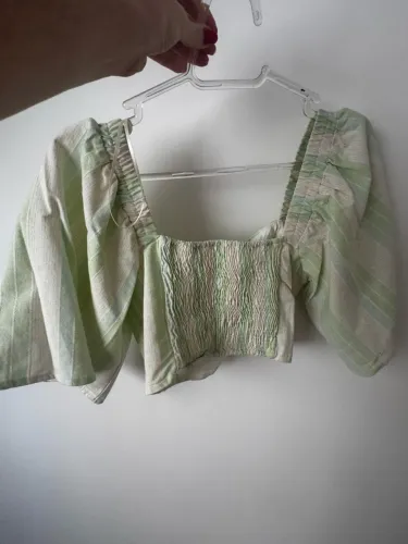 Blusinha cropped linho nova