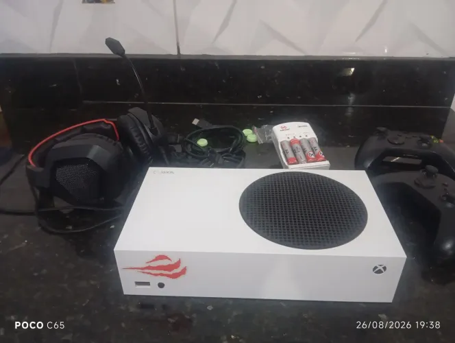 Vendo Xbox séries S, completo