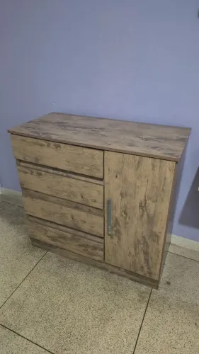 Cômoda usada