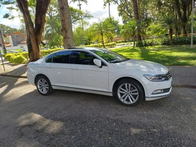 Volkswagen Passat Highline 2.0 TSI 220cv Tip. 2019