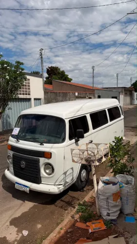Volkswagen Kombi Standard 1.4 MI Total Flex 8V 2011