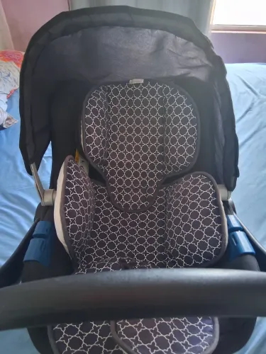 Vendo bebê conforto