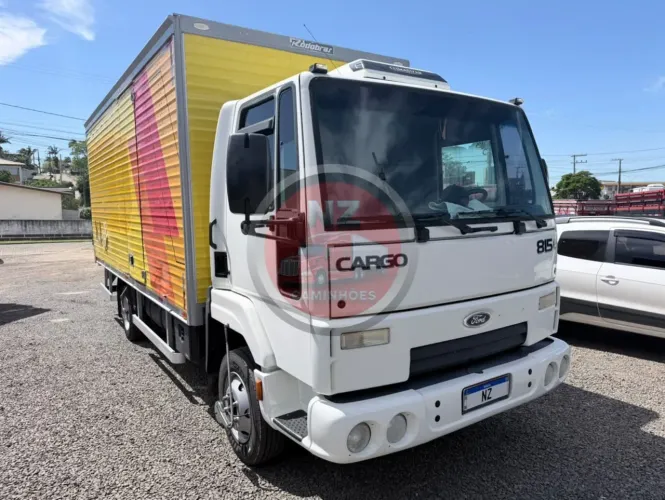 FORD CARGO 815E 2011 4X2 / BAÚ 5.50M