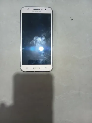 J5 Samsung não liga