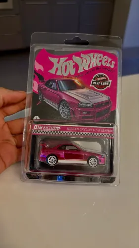 Hot Wheels rlc skyline r34 pink