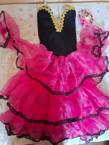 Figurino Ballet com arranjo de cabelo