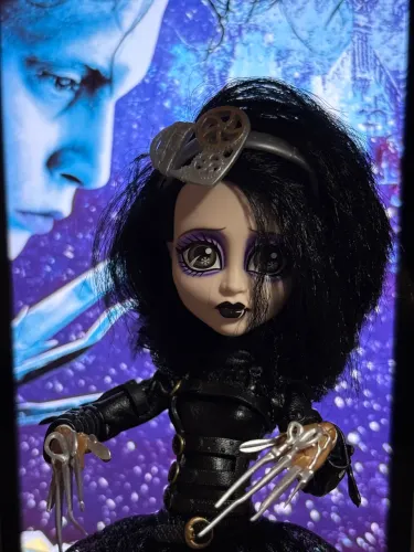 Monster High skullector Edward boneca