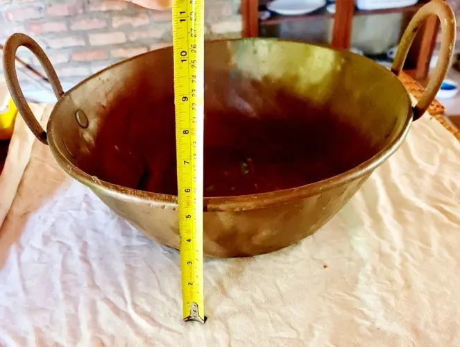 Vendo tacho cobre antigo.