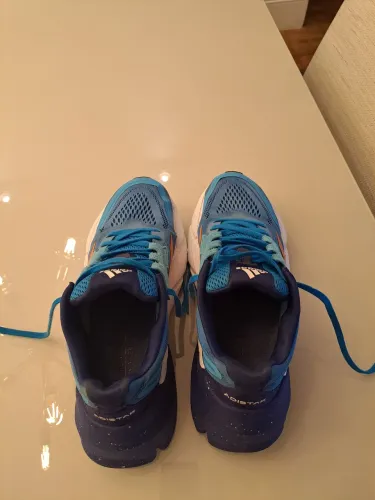 Tênis adidas adistar usado 
