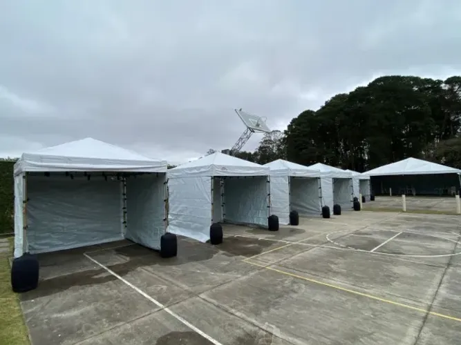 LOCAÇÃO DE TENDAS PIRAMIDAIS