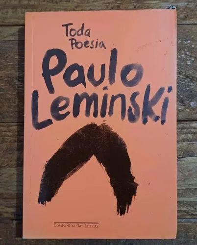 Livro Toda Poesia