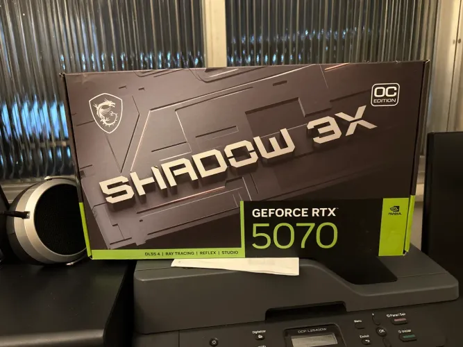 Placa de Vídeo NVidia RTX 5070 