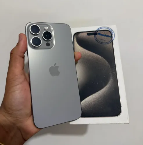 iPhone 15 pro Max muito novo