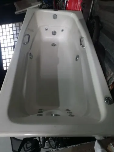 Banheira de hidromassagem Ouro Fino (sem motor)