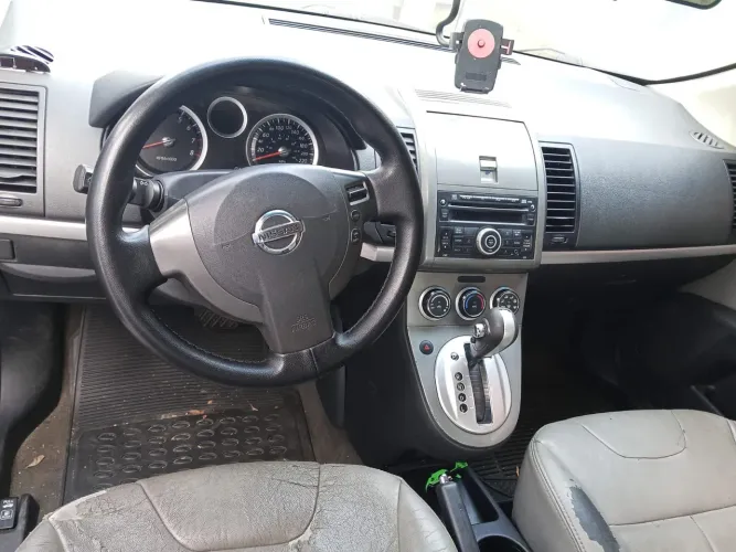 Nissan Sentra 2.0/ 2.0 Flex Fuel 16V Aut. 2011