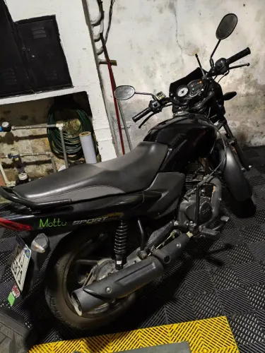 Mottu sport 110 i