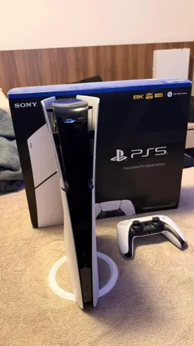 PLAYSTATION 5 SLIM 1TB