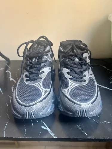 Tênis new balance 2000 Abzorb