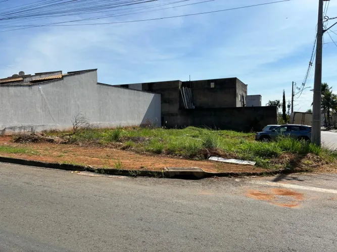Lote - Setor Três Marias