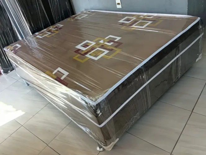 Cama de casal de espuma
