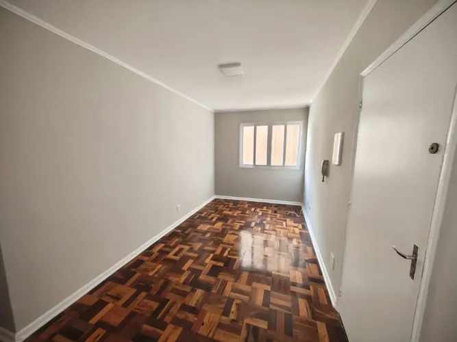 Apartamento de 50m² à 650 metros do Metro São Joaquim no bairro Liberdade com 2 quartos