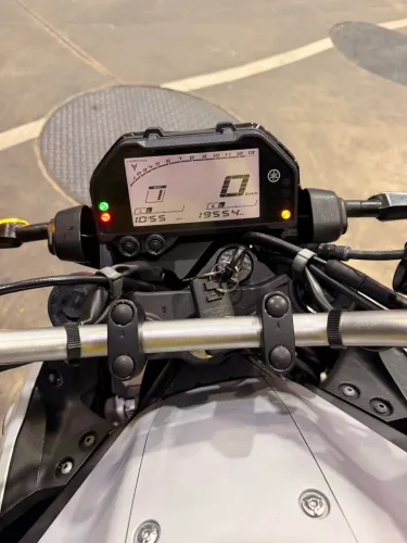VENDO ÁGIO ? Yamaha MT-03