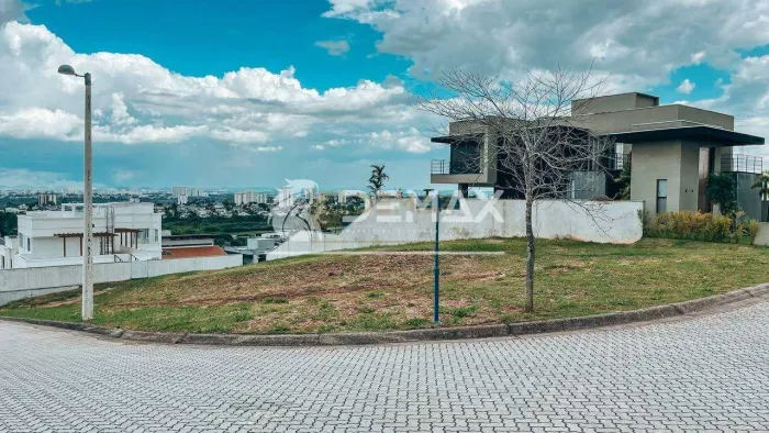 Terreno de Esquina no Reserva do Paratehy Norte - SJC