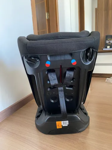 Cadeirinha de criança para veículo 