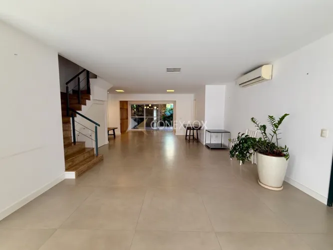 Casa à venda em condomínio fechado no Parque da Hípica em Campinas