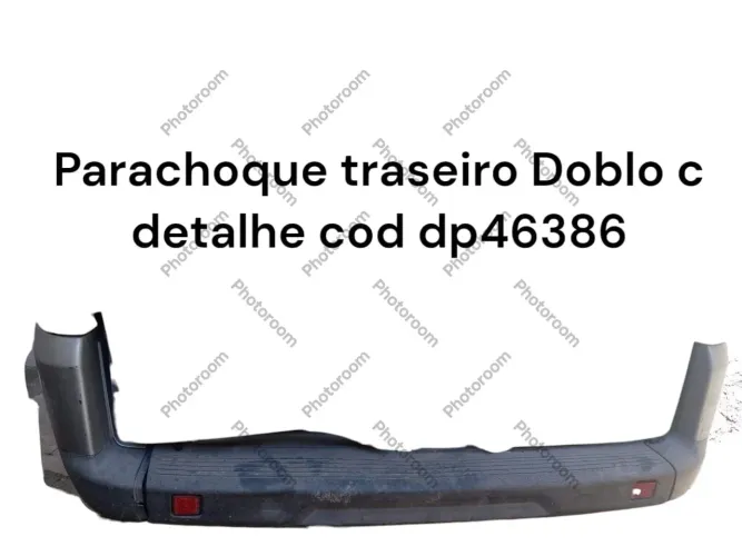 Parachoque traseiro Doblo com detalhe 
