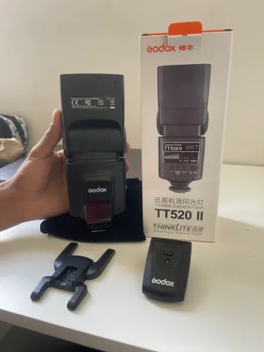 FLASH GODOX TT520 II + RÁDIO DISPARADOR - NOVO!