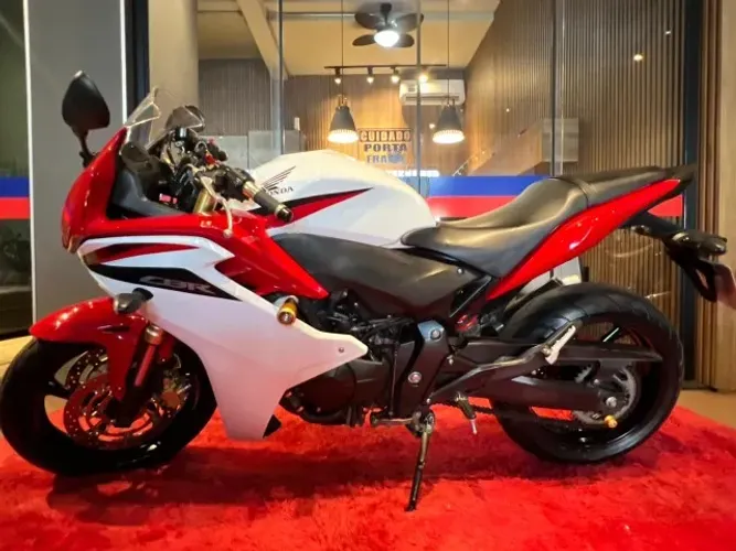 HONDA CBR 600 F