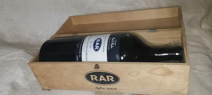 Vinho RAR Reserva de Famílglia Cabernet Sauvignon/Merlot 6 litros