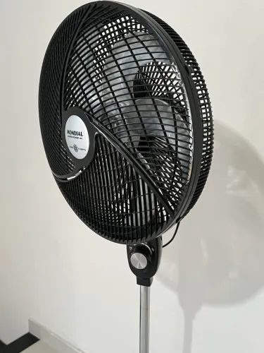 Ventilador coluna Mondial