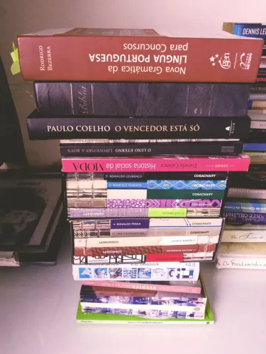 Vendo livros usados