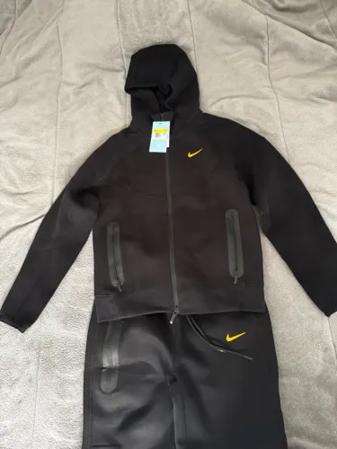 Tech fleece Nike x Nocta