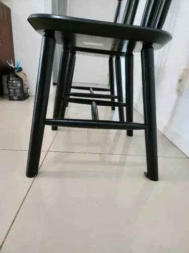 02 (duas) cadeiras Skand cor preta